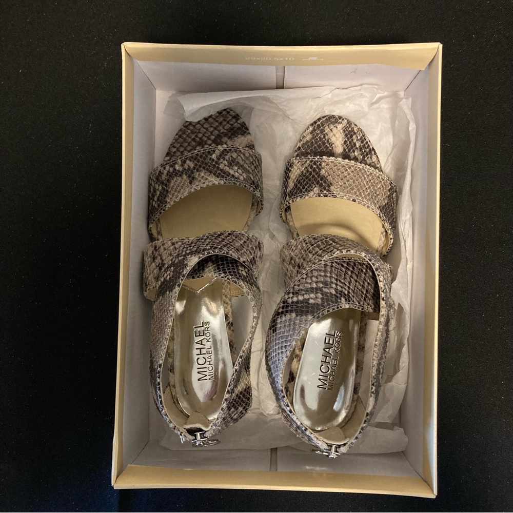 Michael Kors Snakeskin Leather Short Wedge sandals, Size 7.5. Like new. - Picture 11 of 12